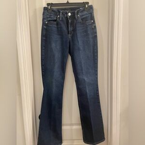 Silver Jeans Avery Slim Bootcut sz 28/31 LIKE NEW‼️